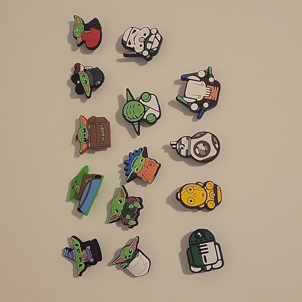 Lot of 14 Star Wars Crock charms